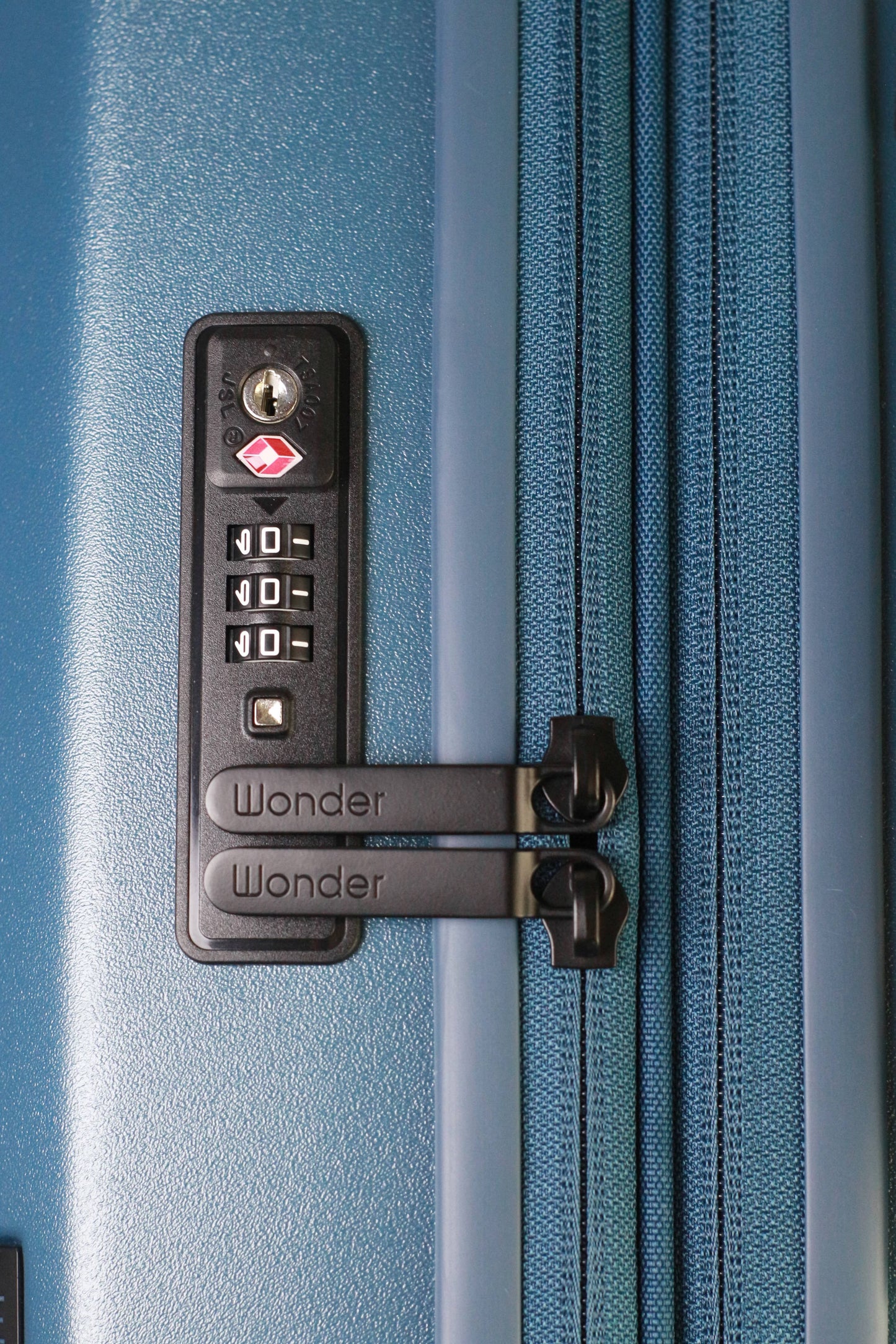 Wonder Barcelona Hardside Spinner Carry-On Luggage with Front Pocket and Laptop Sleeve